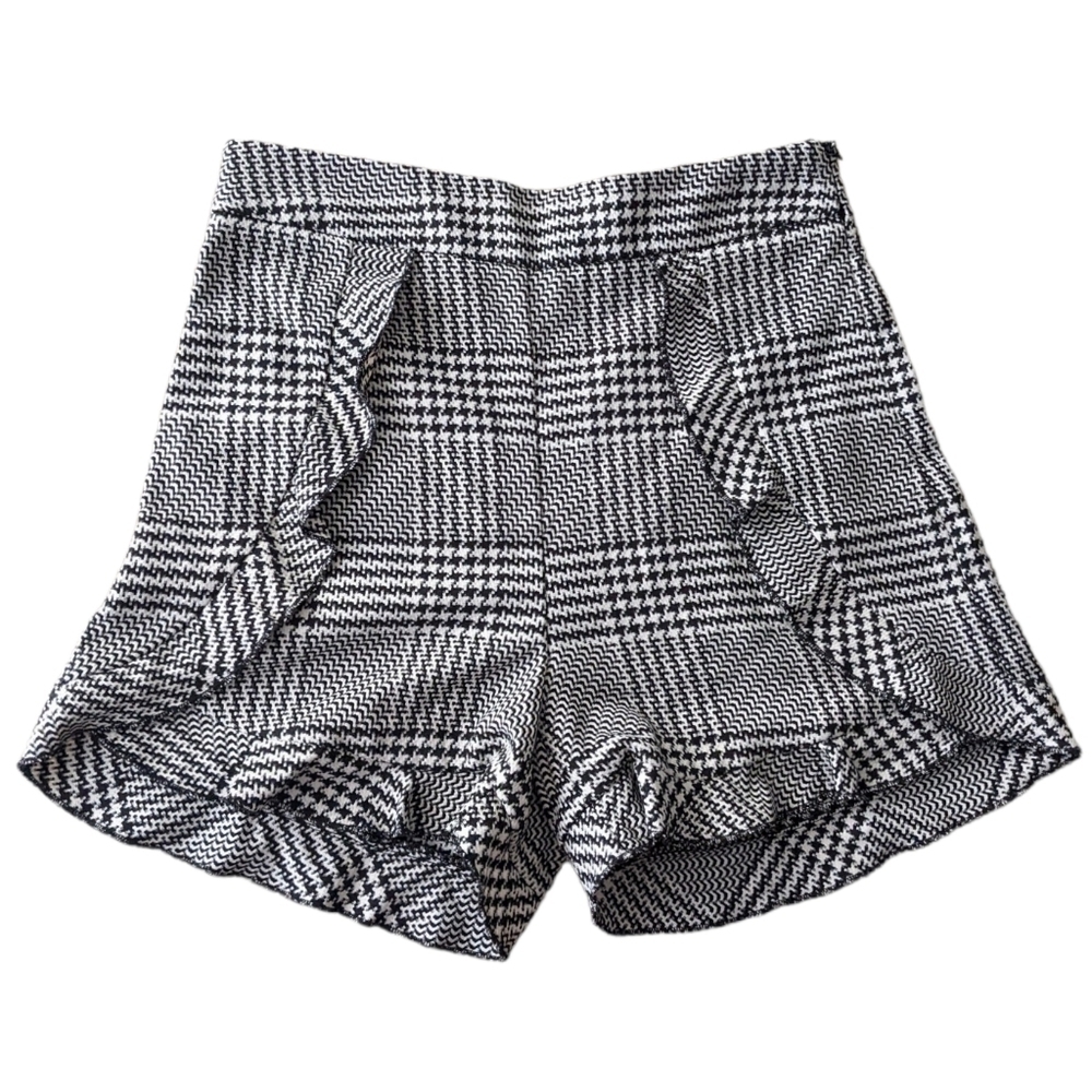 ZARA plaid houndstooth ruffle flounce shorts size small black white high rise @R